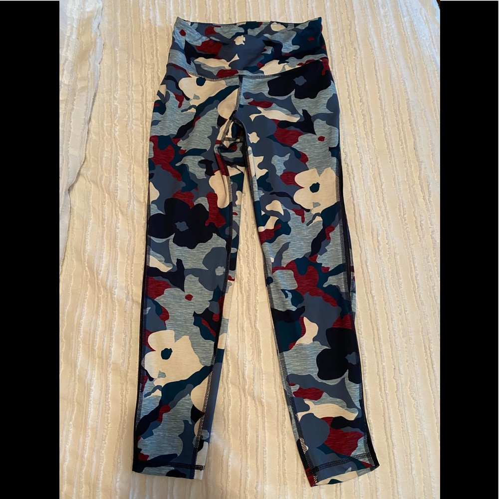 Old Navy Go Dry workout leggings